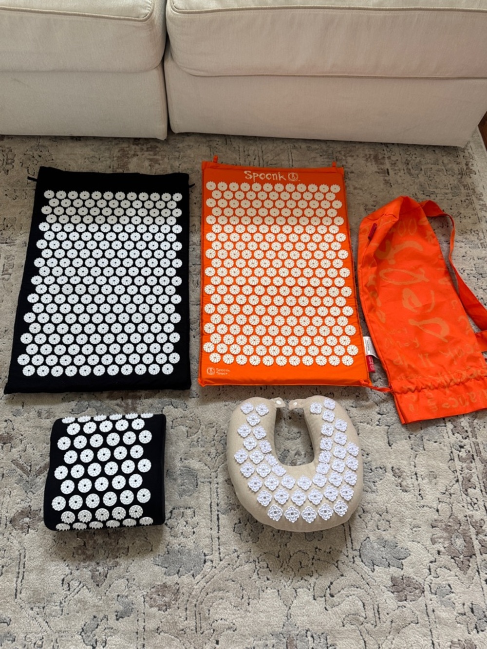 Spoonk Acupressure Mat Set in Orange, Black & Cream